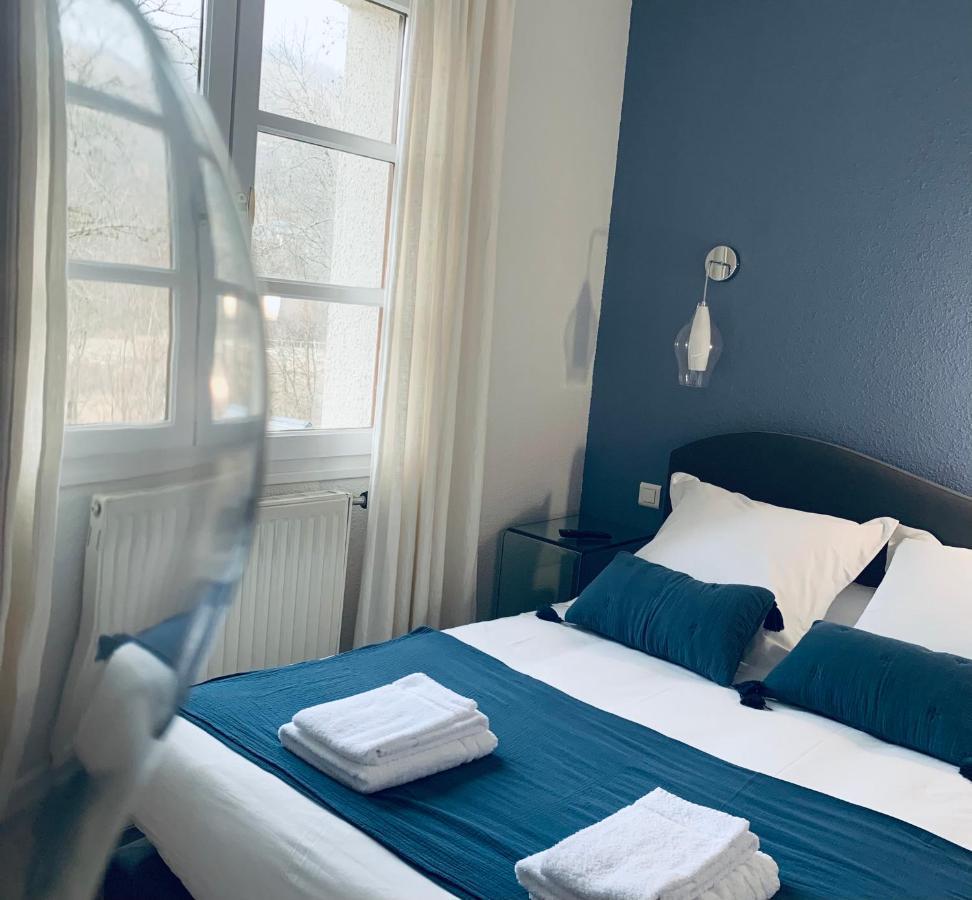 L'Escoundillou Hotell Saint-Jacques-des-Blats Exteriör bild
