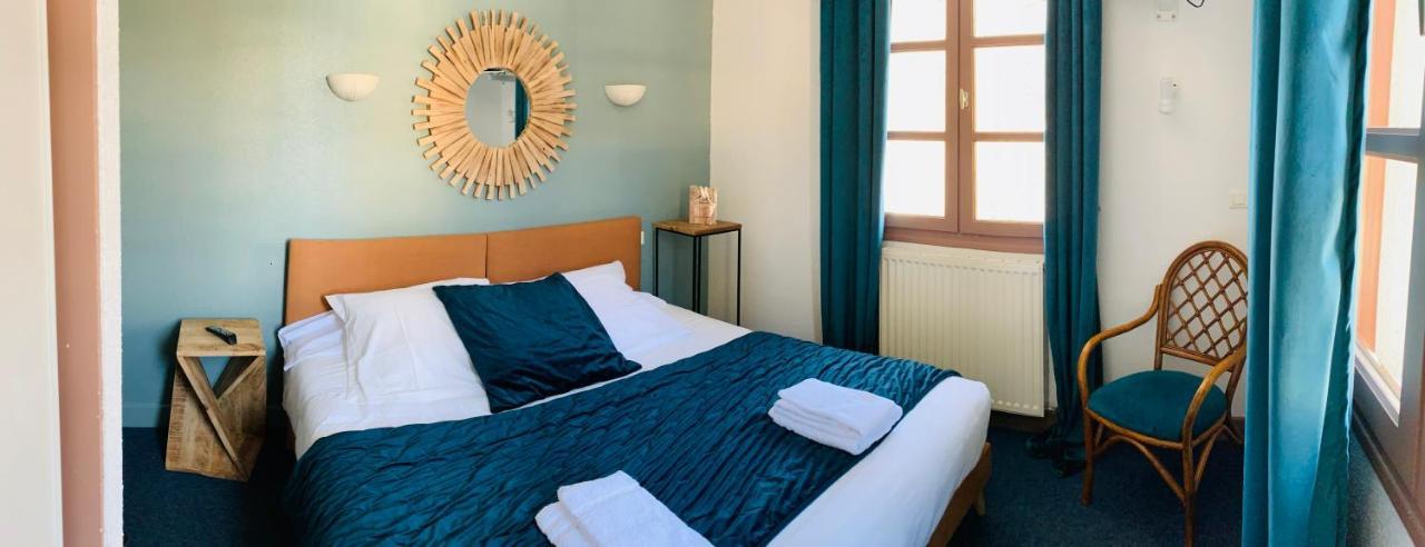 L'Escoundillou Hotell Saint-Jacques-des-Blats Exteriör bild